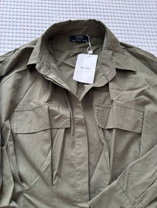 Vestido camisero de Bershka estilo safari