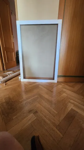 Mosquitera corredera blanca