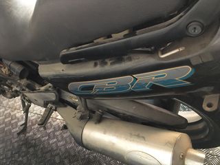Honda CBR 1000F Despiece