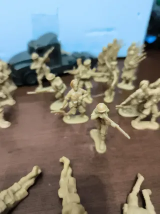 Lotto soldatini vintage irlandesi