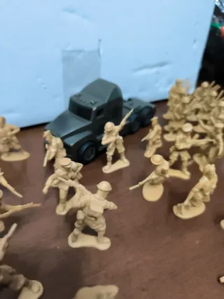 Lotto soldatini vintage irlandesi