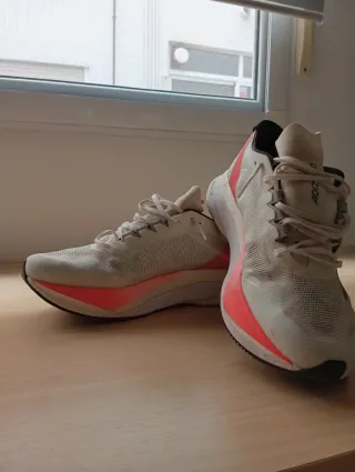 Zapatillas Adidas Adizero Boston 12 en buen estado