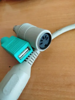 Lote Cables y Conectores Informática