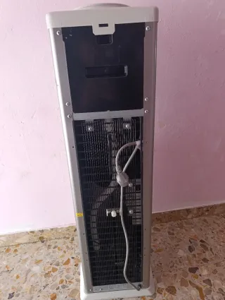 Dispensador de agua nuevo