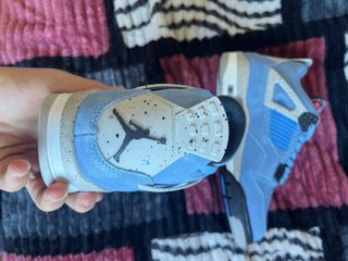 Jordan 4 University Blue
