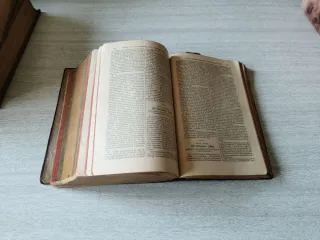 Antiguo libro: Leyes Administrativas de España