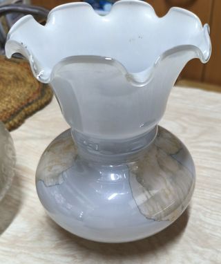 3 globos e 2 candeeiros antigos