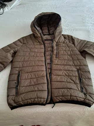 Piumino leggero uomo marrone