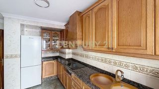 Piso en venta en Zona Hispanidad-Vivar Téllez en Vélez-Málaga