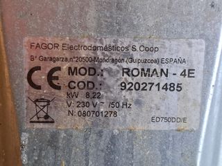 Cocina Eléctrica 4 Fuegos con Horno