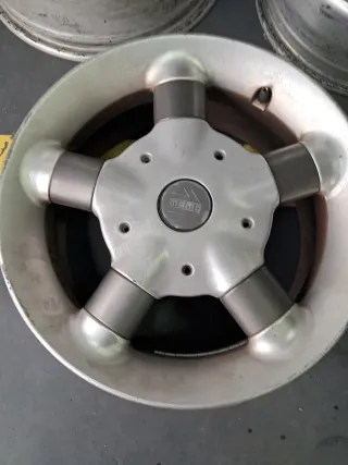 Llantas Momo 15 pulgadas 4×100