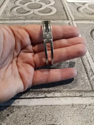 Pulsera Swarovski Negra y Plateada