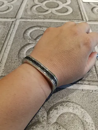 Pulsera Swarovski Negra y Plateada