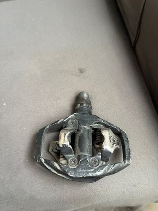 Pedales automáticos SHIMANO
