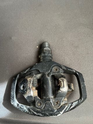 Pedales automáticos SHIMANO