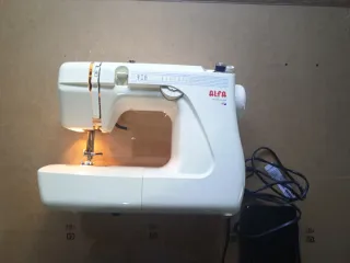 Máquina de coser Alfa 639 funciona perfecta