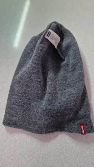 Gorro de invierno Levi's gris