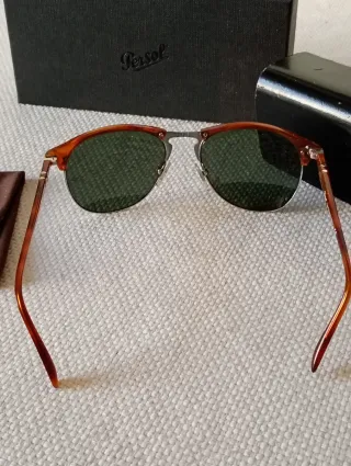 Occhiali da sole Persol terra di Siena