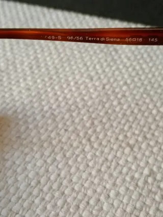 Occhiali da sole Persol terra di Siena