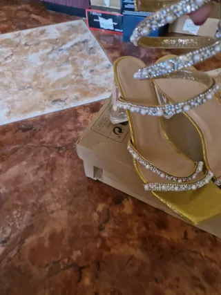 Sandalias doradas talla 37