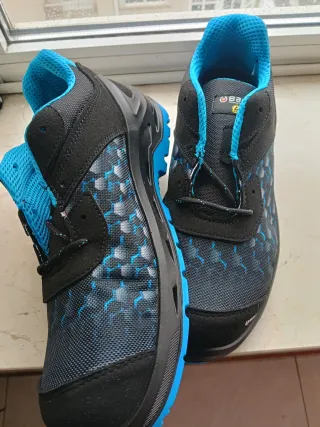 Zapatos de seguridad BASE Talla 42