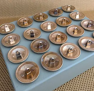 REBAJADOS HOY! Lote 20 botones vintage heráldicos