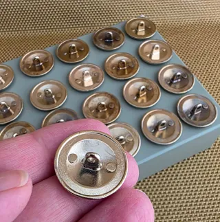 REBAJADOS HOY! Lote 20 botones vintage heráldicos