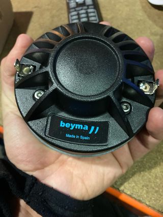 Tweter Beyma CD-10Fe/N Agudos 70W (para reparar)