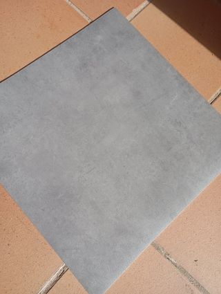 Baldosa PVC 50x50 Gris marca Forbo,
