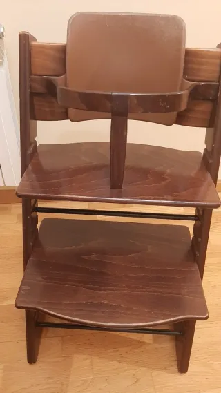 Trona Stokke Tripp Trapp con adaptador para bebé