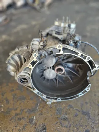 Caja de cambios Ford 2.2 BK3R7002RA