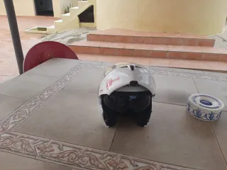 Casco de moto blanco como nuevo