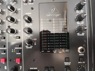 Mesa Mezcladora DJ Profesional 7 Canales