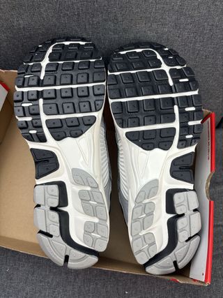 Nike Vomero 5 Photon Dust HQ1182-001