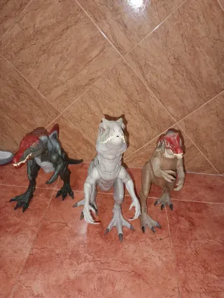 3 Dinosaurios Juguete 13€ cada uno