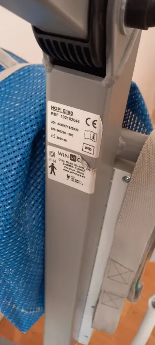 Grúa minusválido o anciano con arneses winncare