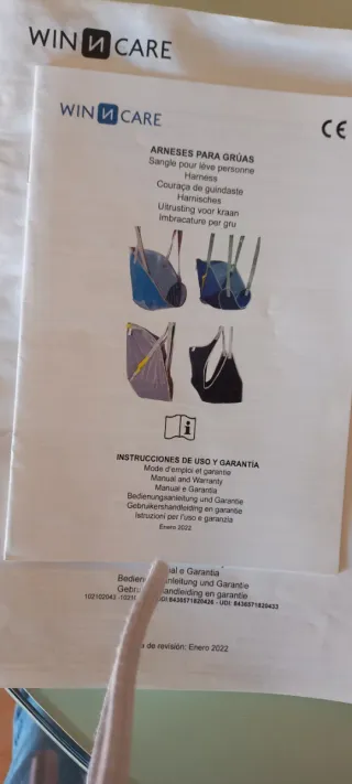 Grúa minusválido o anciano con arneses winncare