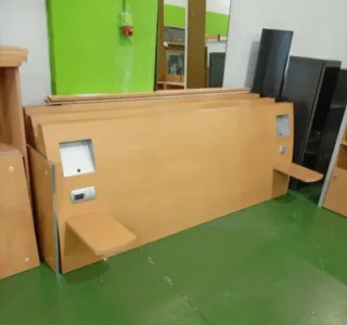 Hotel y pisos turísticos.