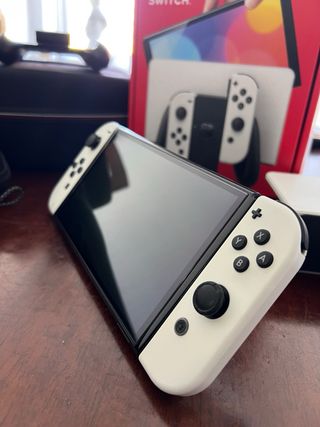 Nintendo Switch OLED Blanca + Accesorios