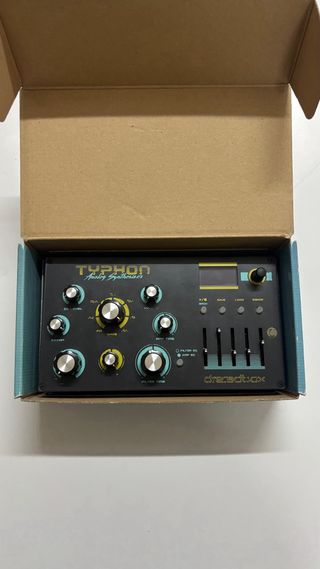 Sintetizador Dreadbox Typhon Analog