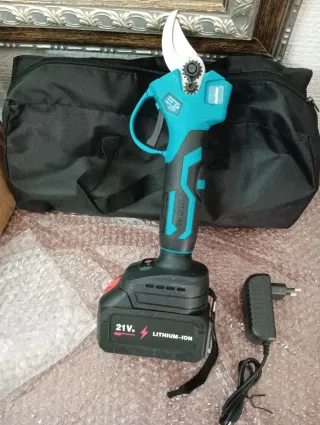 TIJERAS ELÉCTRICAS PARA PODAR.