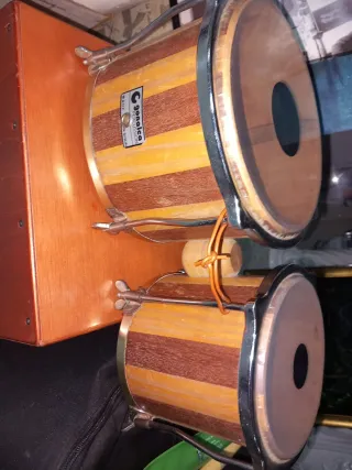 Cajón Flamenco, Bongos y Flauta