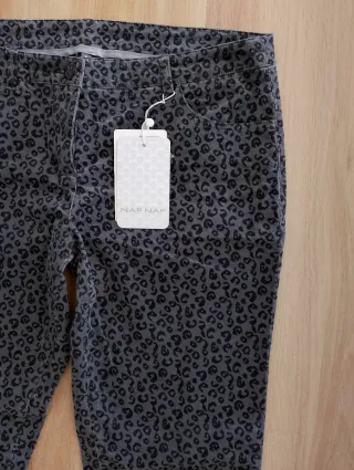 Pantalón estampado leopardo Naf Naf mujer