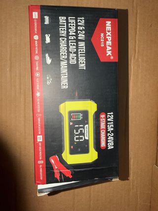 Cargador Baterías Coche Moto NEXPEAK 12V/24V