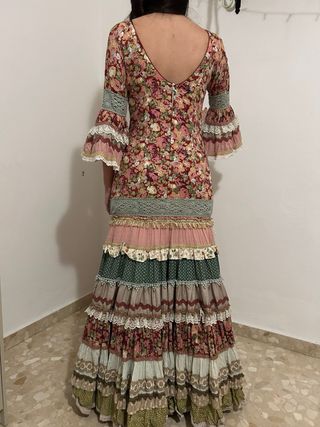 Traje de flamenca con volantes