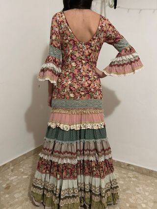 Traje de flamenca con volantes