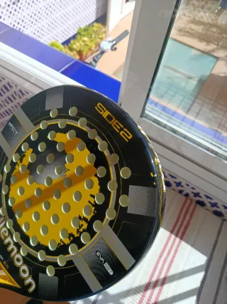 Pala de pádel Middlemoon SDE2