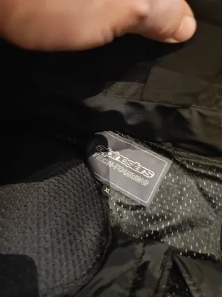 Pantalón de moto negro goretex. Alpinestar. XL
