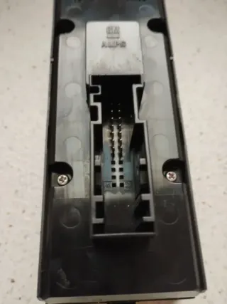 MANDO BOTONERA ELEVALUNAS PUERTA OPEL ASTRA H GTC