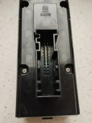 MANDO BOTONERA ELEVALUNAS PUERTA OPEL ASTRA H GTC